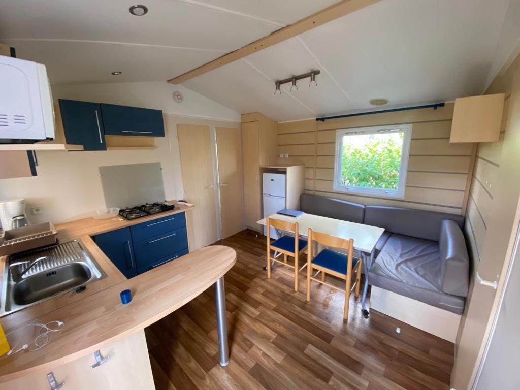 Mobil-Home Au Parc Des Roches Saint-Cheron Exterior photo